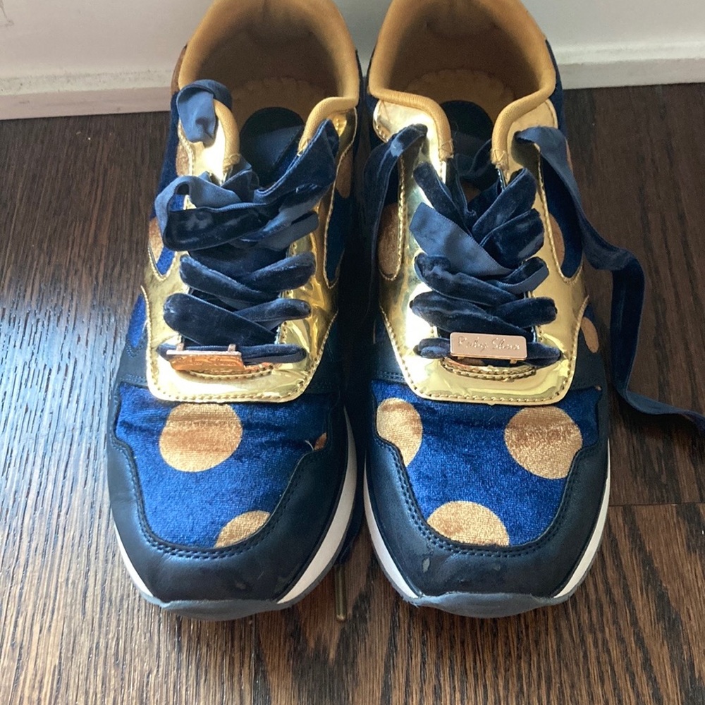 Adorable Ruby Shoo sneakers
